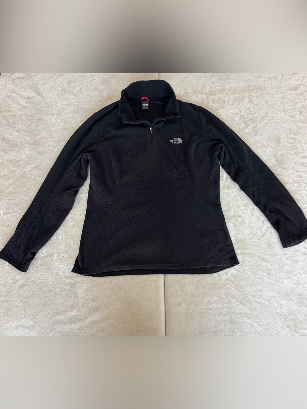 The North Face Men’s Black Half-Zip Fleece Pullover